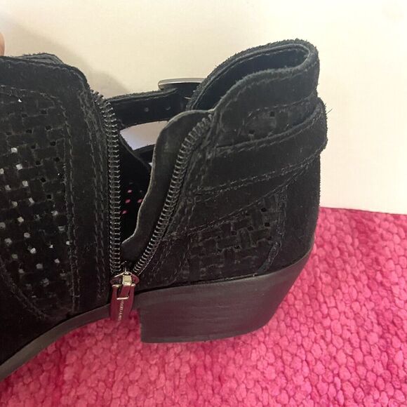 Vince Camuto Pamma Suede Leather Ankle Boots Black Size 8 - Picture 7 of 12
